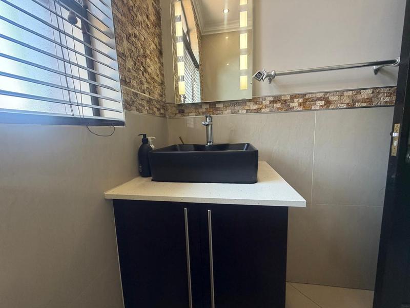4 Bedroom Property for Sale in Blue Valley Golf Estate Gauteng