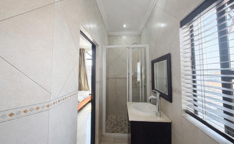 4 Bedroom Property for Sale in Blue Valley Golf Estate Gauteng