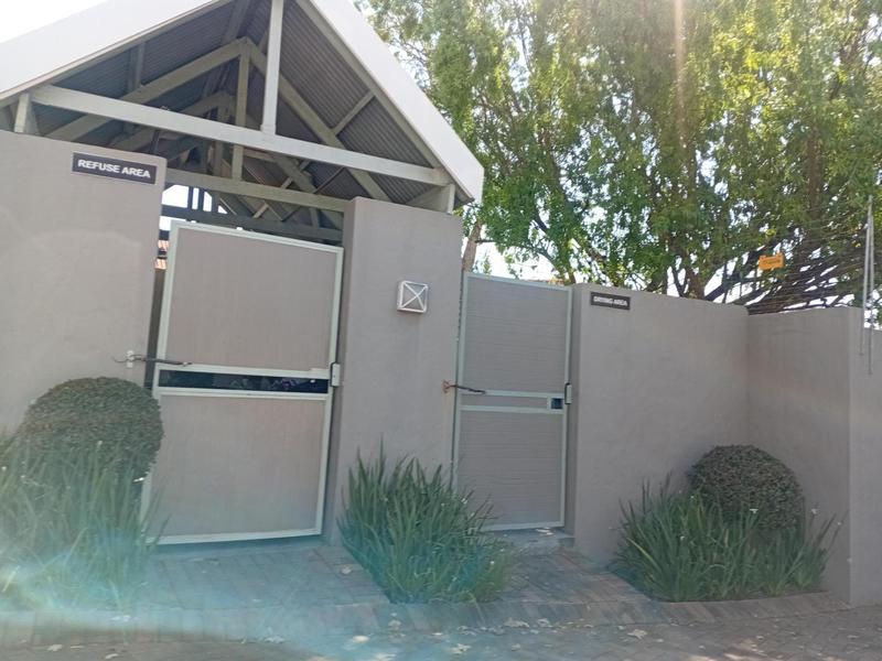 1 Bedroom Property for Sale in Fourways Gauteng