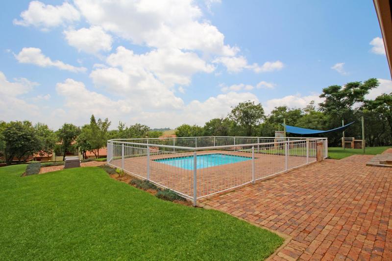 To Let 2 Bedroom Property for Rent in Willowbrook Gauteng