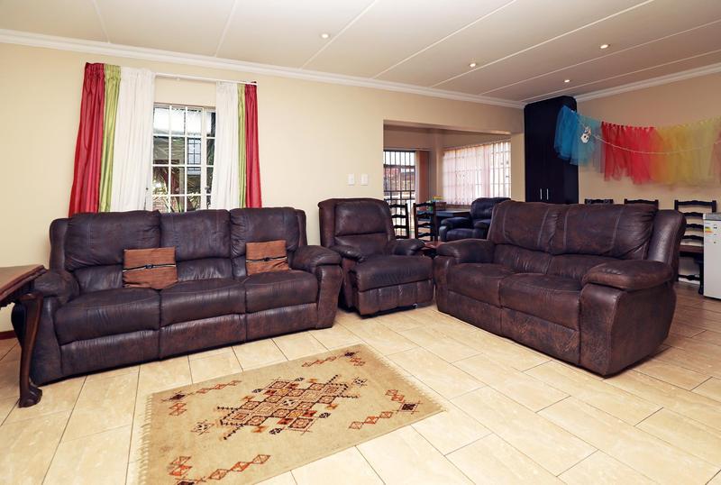 3 Bedroom Property for Sale in Honeyhills Gauteng