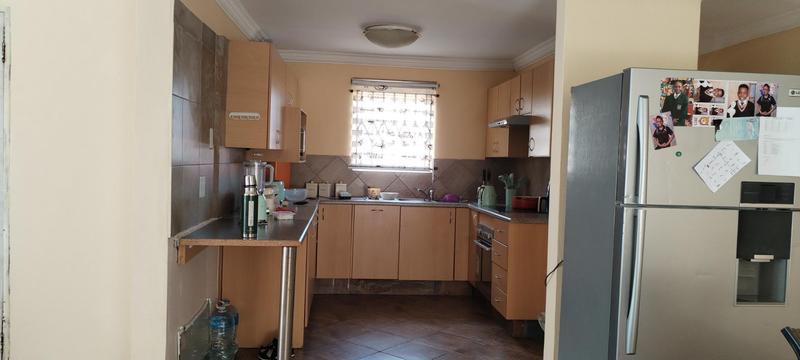 3 Bedroom Property for Sale in Wildtuinpark Gauteng