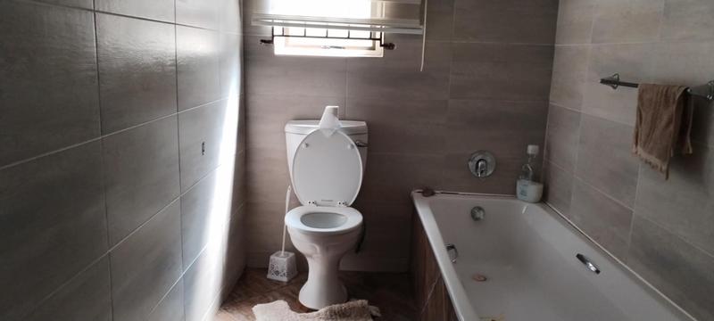 3 Bedroom Property for Sale in Wildtuinpark Gauteng