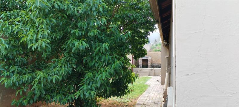 3 Bedroom Property for Sale in Wildtuinpark Gauteng