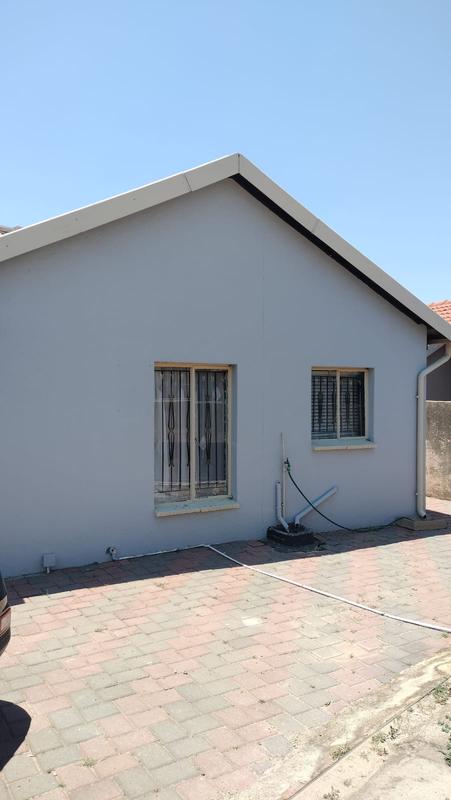 2 Bedroom Property for Sale in Lotus Gardens Gauteng