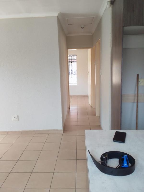 2 Bedroom Property for Sale in Lotus Gardens Gauteng