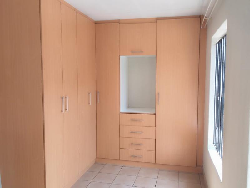 2 Bedroom Property for Sale in Lotus Gardens Gauteng