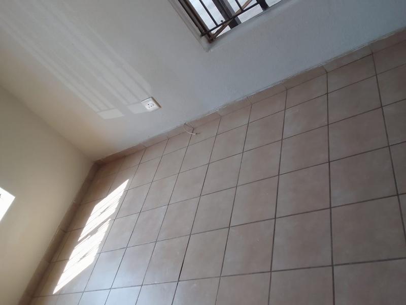 2 Bedroom Property for Sale in Lotus Gardens Gauteng