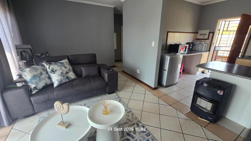 To Let 2 Bedroom Property for Rent in Equestria Gauteng