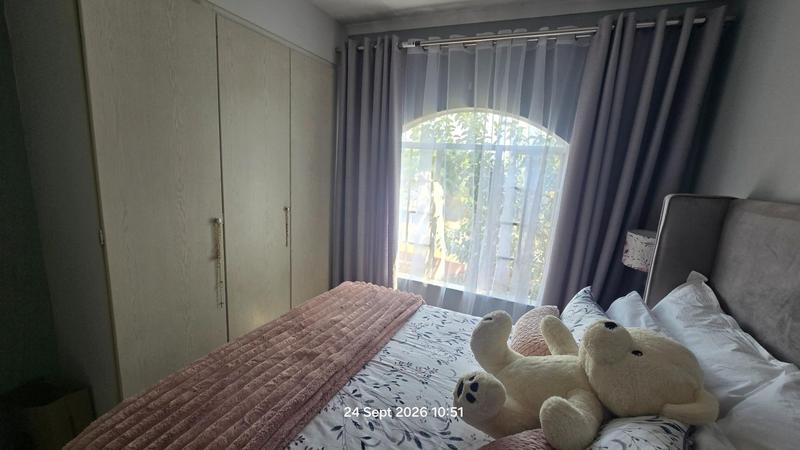 To Let 2 Bedroom Property for Rent in Equestria Gauteng