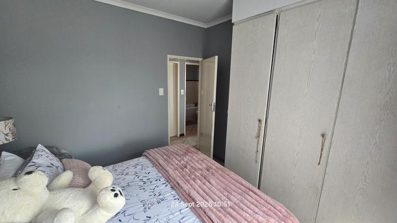 To Let 2 Bedroom Property for Rent in Equestria Gauteng