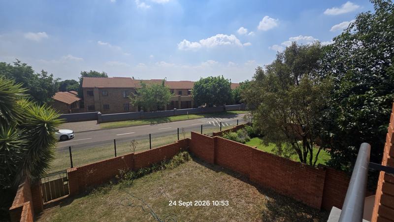 To Let 2 Bedroom Property for Rent in Equestria Gauteng