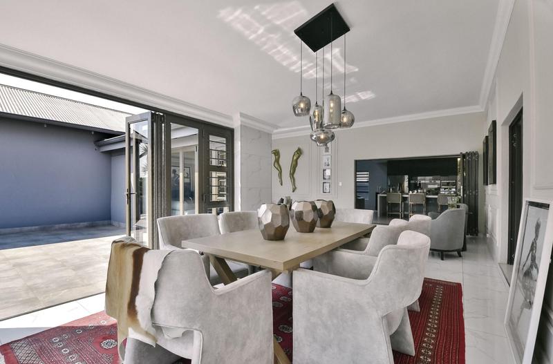 5 Bedroom Property for Sale in Pinehaven Gauteng