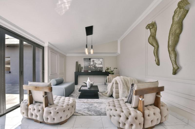 5 Bedroom Property for Sale in Pinehaven Gauteng