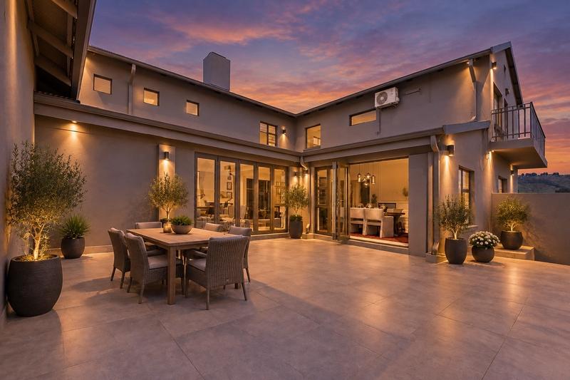 5 Bedroom Property for Sale in Pinehaven Gauteng