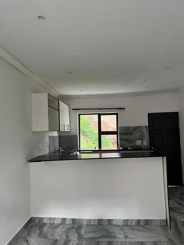 To Let 1 Bedroom Property for Rent in Kensington Gauteng