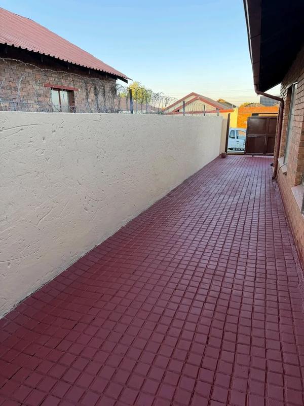 To Let 3 Bedroom Property for Rent in Protea North Gauteng