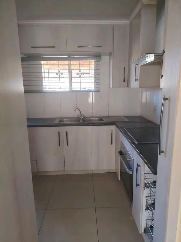 To Let 3 Bedroom Property for Rent in Protea North Gauteng