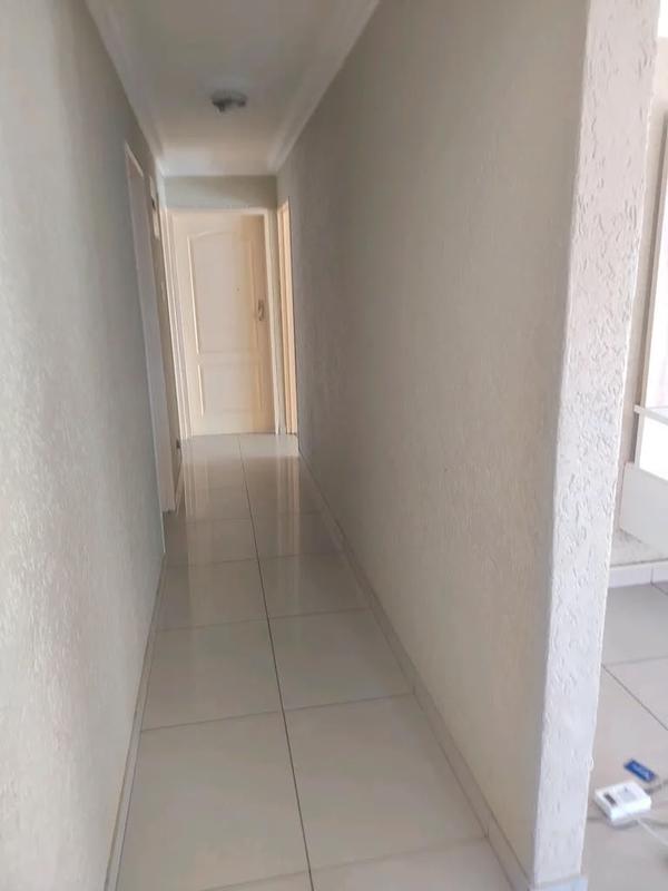 To Let 3 Bedroom Property for Rent in Protea North Gauteng