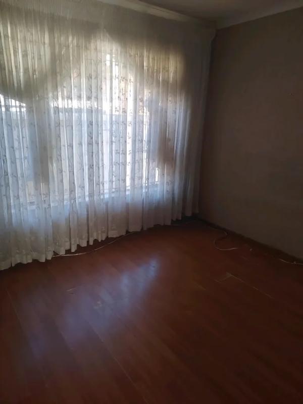 To Let 3 Bedroom Property for Rent in Protea North Gauteng