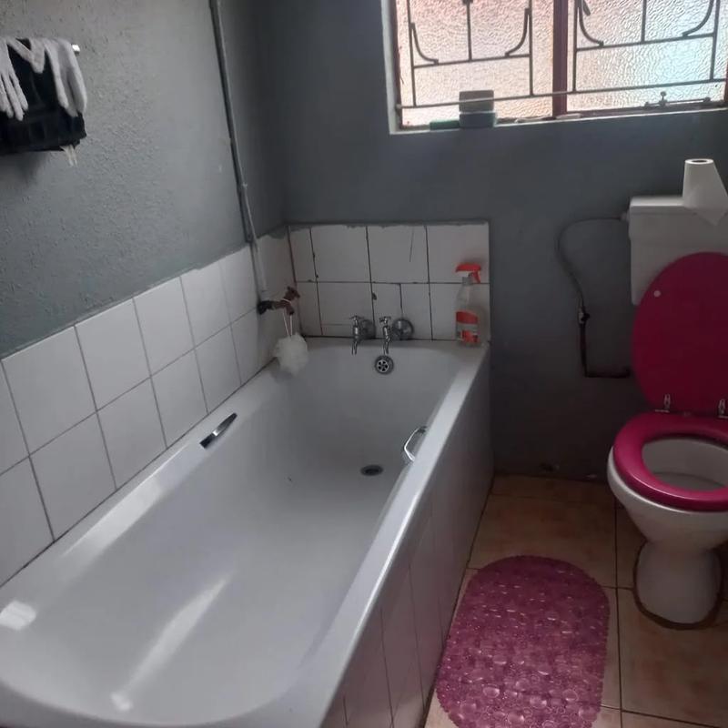 To Let 2 Bedroom Property for Rent in Klipfontein View Gauteng