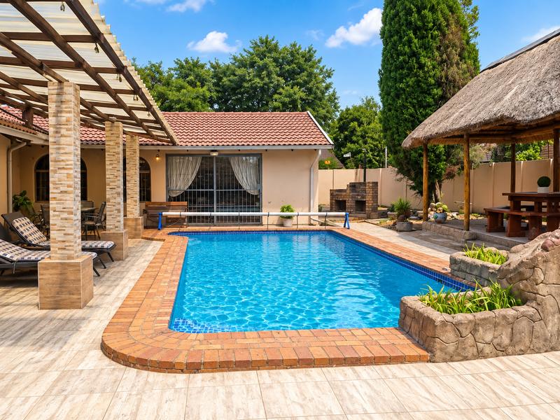 10 Bedroom Property for Sale in Dalpark Gauteng