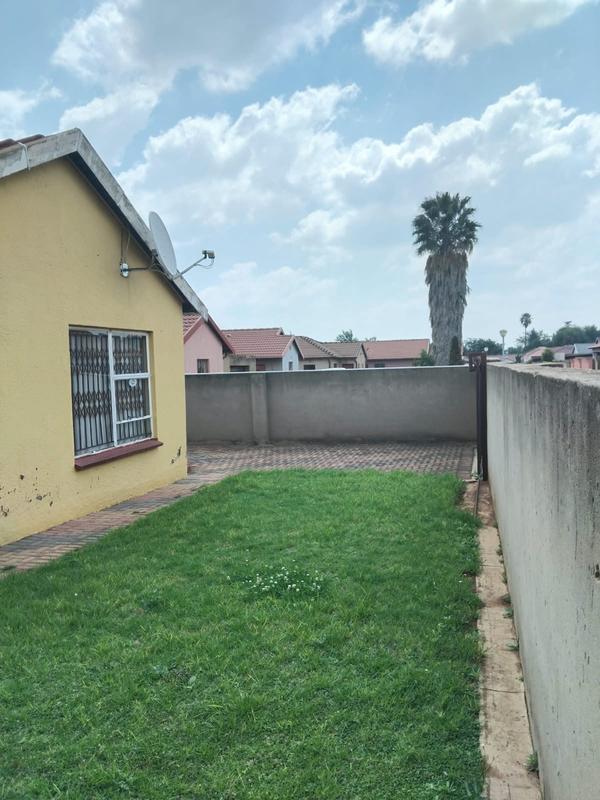 3 Bedroom Property for Sale in Dawn Park Gauteng