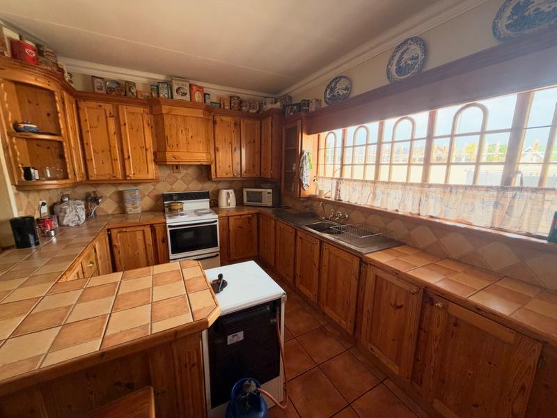 3 Bedroom Property for Sale in Unitas Park Gauteng