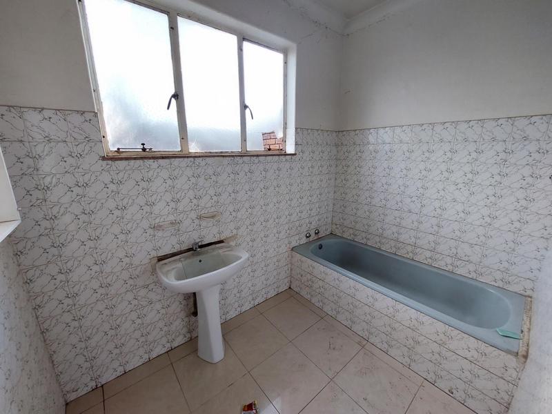 To Let 1 Bedroom Property for Rent in Laudium Gauteng