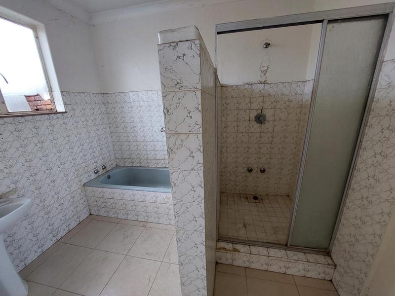 To Let 1 Bedroom Property for Rent in Laudium Gauteng