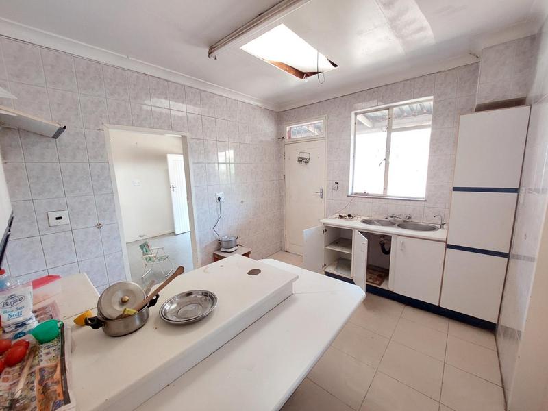 To Let 1 Bedroom Property for Rent in Laudium Gauteng