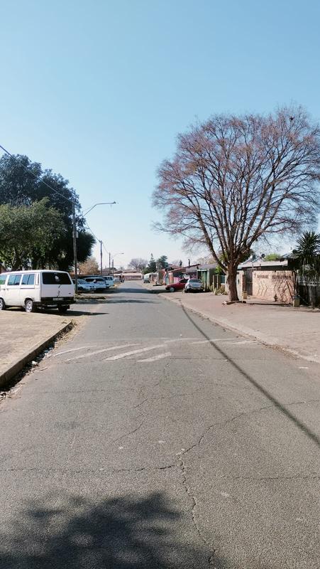 4 Bedroom Property for Sale in Lenasia Gauteng