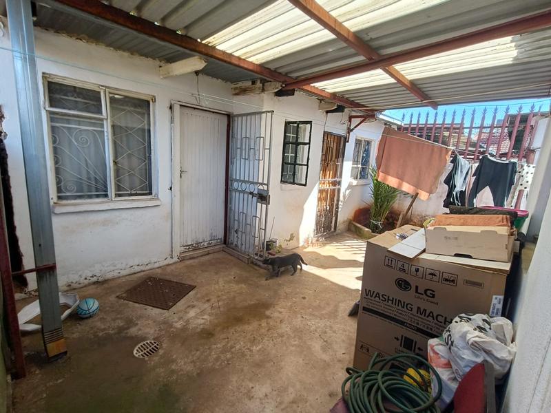 4 Bedroom Property for Sale in Lenasia Gauteng
