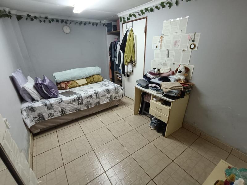 4 Bedroom Property for Sale in Lenasia Gauteng