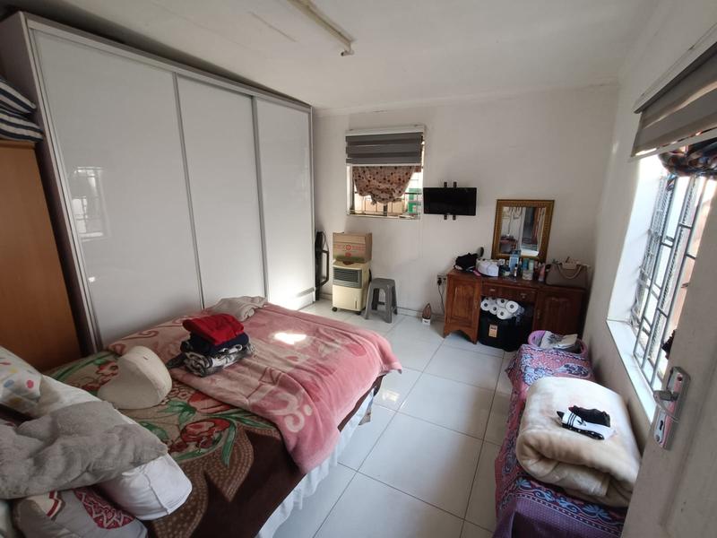 4 Bedroom Property for Sale in Lenasia Gauteng