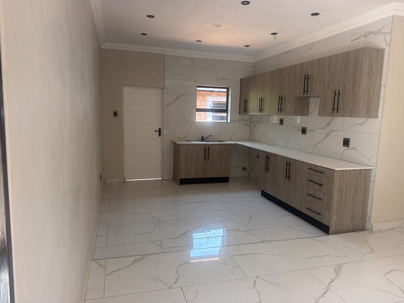 To Let 2 Bedroom Property for Rent in Die Wilgers Gauteng
