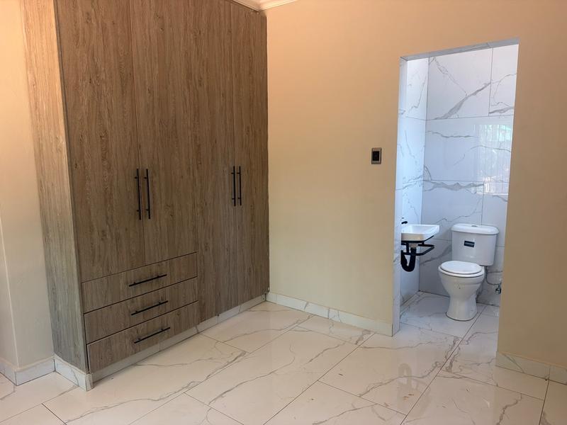 To Let 2 Bedroom Property for Rent in Die Wilgers Gauteng