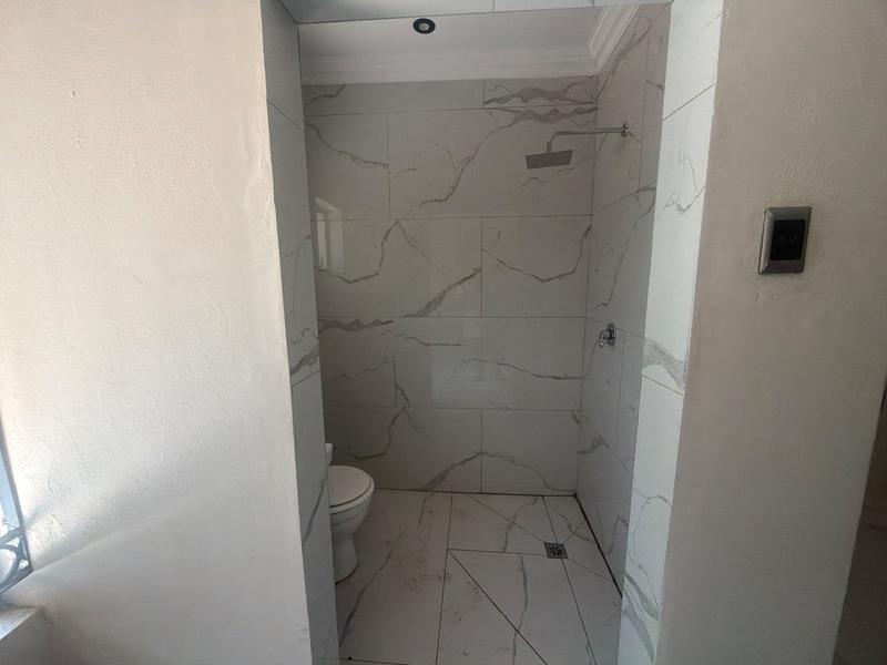 To Let 2 Bedroom Property for Rent in Die Wilgers Gauteng