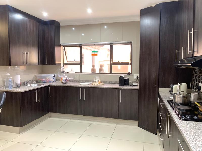 To Let 3 Bedroom Property for Rent in Stone Ridge Gauteng