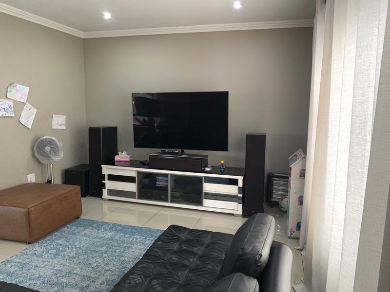 To Let 3 Bedroom Property for Rent in Stone Ridge Gauteng