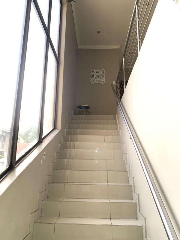 To Let 3 Bedroom Property for Rent in Stone Ridge Gauteng