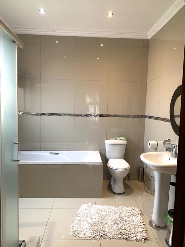 To Let 3 Bedroom Property for Rent in Stone Ridge Gauteng