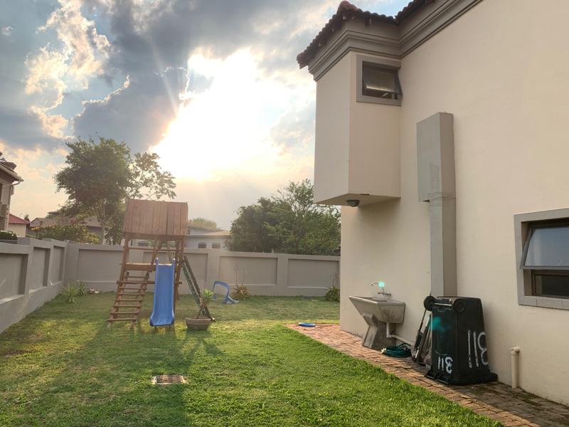 To Let 3 Bedroom Property for Rent in Stone Ridge Gauteng