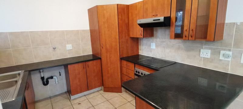 To Let 2 Bedroom Property for Rent in Honeydew Gauteng