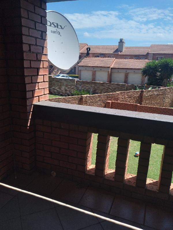 2 Bedroom Property for Sale in Mooikloof Ridge Gauteng