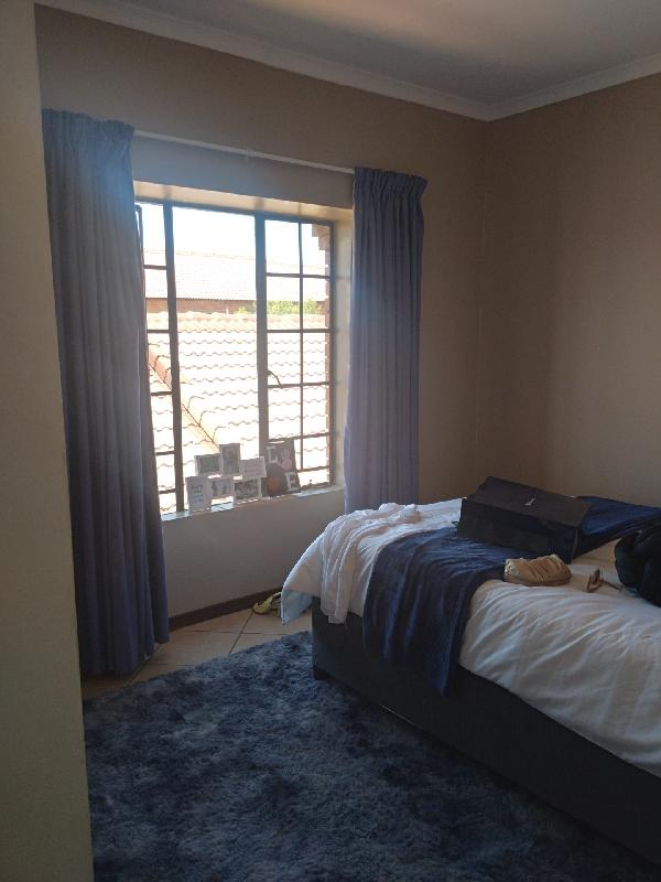 2 Bedroom Property for Sale in Mooikloof Ridge Gauteng