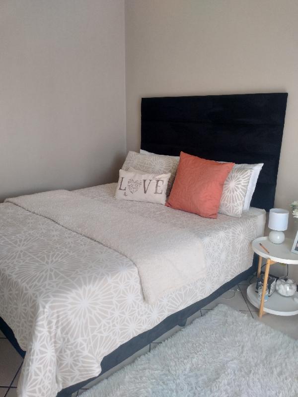 2 Bedroom Property for Sale in Mooikloof Ridge Gauteng