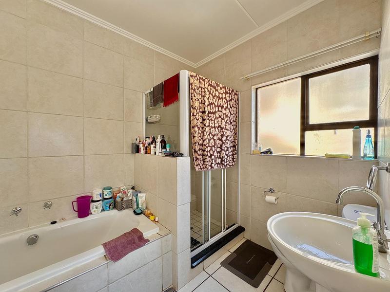 To Let 3 Bedroom Property for Rent in Sunninghill Gauteng