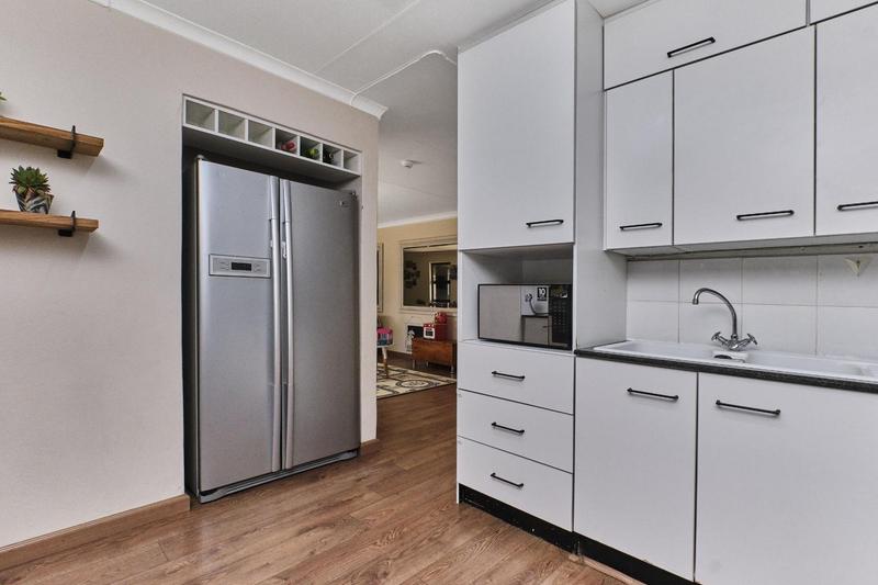 To Let 3 Bedroom Property for Rent in Paulshof Gauteng