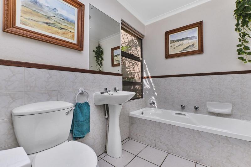 To Let 3 Bedroom Property for Rent in Paulshof Gauteng